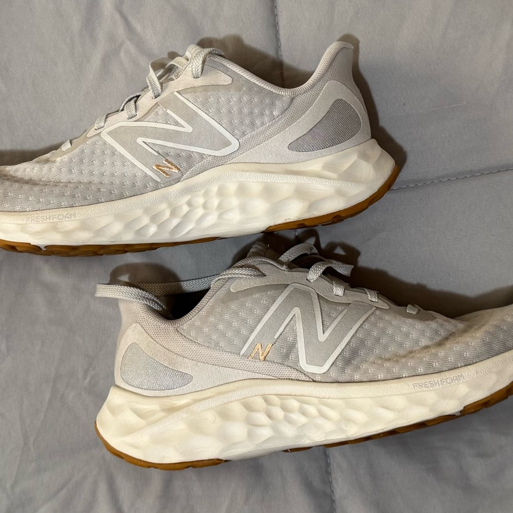 Woman’s New Balance Arise G4